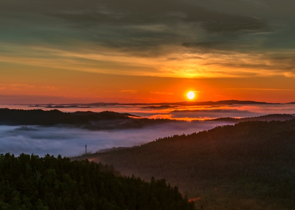 �������ֺ���ʯ