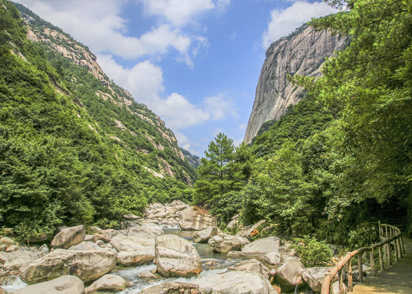 ���ռ�Ϫ۵ɽ��Ͽ��