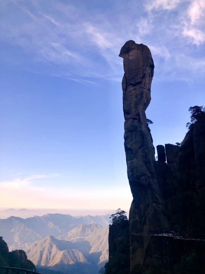 ����ɽ������