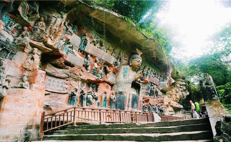 ����ʯ�̾���